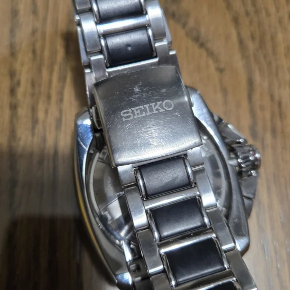 Seiko Velatura Watch - Luxury Seiko Watch - Picture 5 of 8